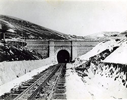 碓氷第26号隧道西口（鉄道博物館蔵）
