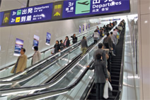 写真：直通エスカレータ