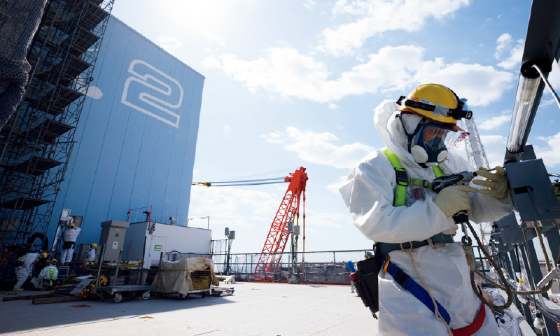 図版:廃炉に向けた取組みが進む福島第一原子力発電所・2号機(出典:東京電力ホールディングス)
