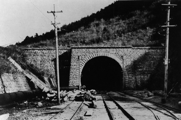 図版:東海道本線・丹那トンネル
