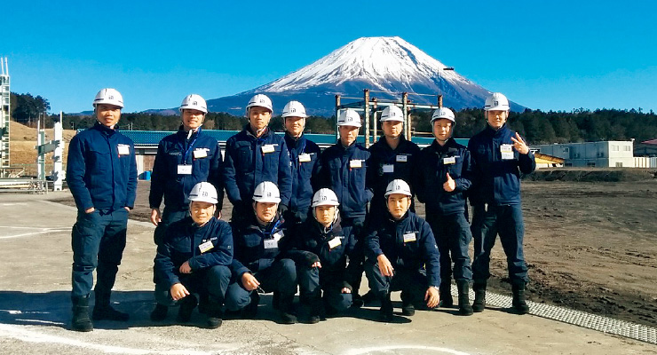 図版:ベトナム人技能実習Ⅰ期生の集合写真