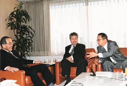 座談会