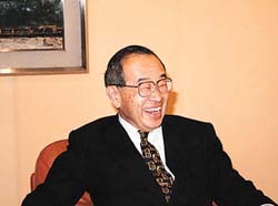 山城 孝