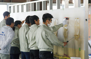 図版:鹿世会主催の高校生向け現場見学会