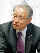 写真：岡﨑 準　当社常任顧問
