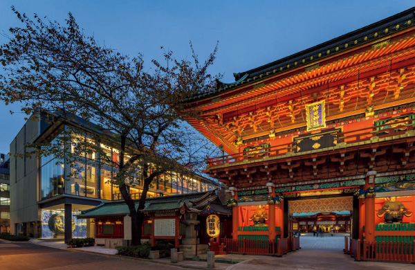 図版：外観夜景