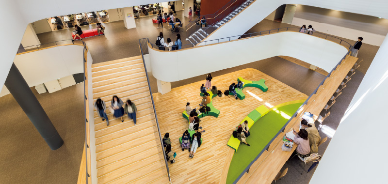 図版:新潟青陵大学・新潟青陵大学短期大学部1号館