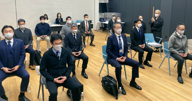 図版:座禅体験ワークショップで自己に向き合う