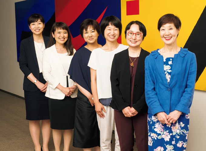 写真：座談会参加者