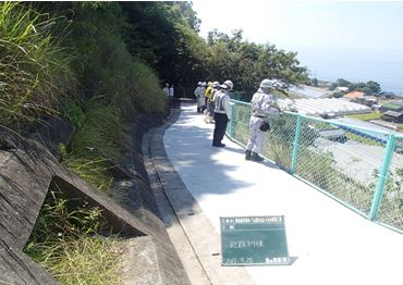 高台への避難訓練