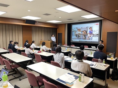 図版：シンガポール駐在員とのオンライン座談会