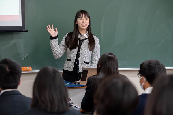 図版：当社社員が呉工業高等専門学校で出張授業