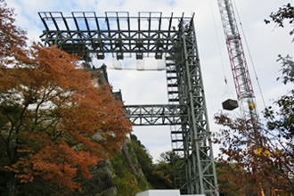 写真：腹切丸構台　3ブロック覆工版解体の完了です。