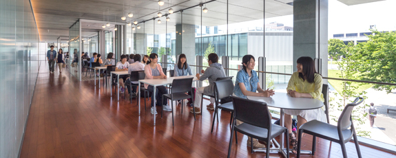 図版:神奈川工科大学 看護医療棟のメインイメージ