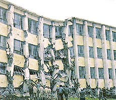 写真:十勝沖地震